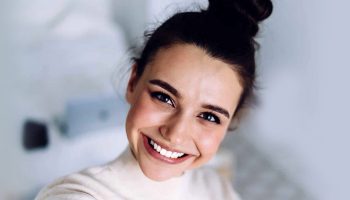 How To Get a Teeth Whitening Treatment?