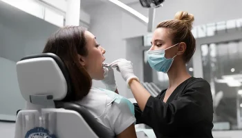 Need a Tooth Pulled? Here’s What to Expect During Tooth Extraction